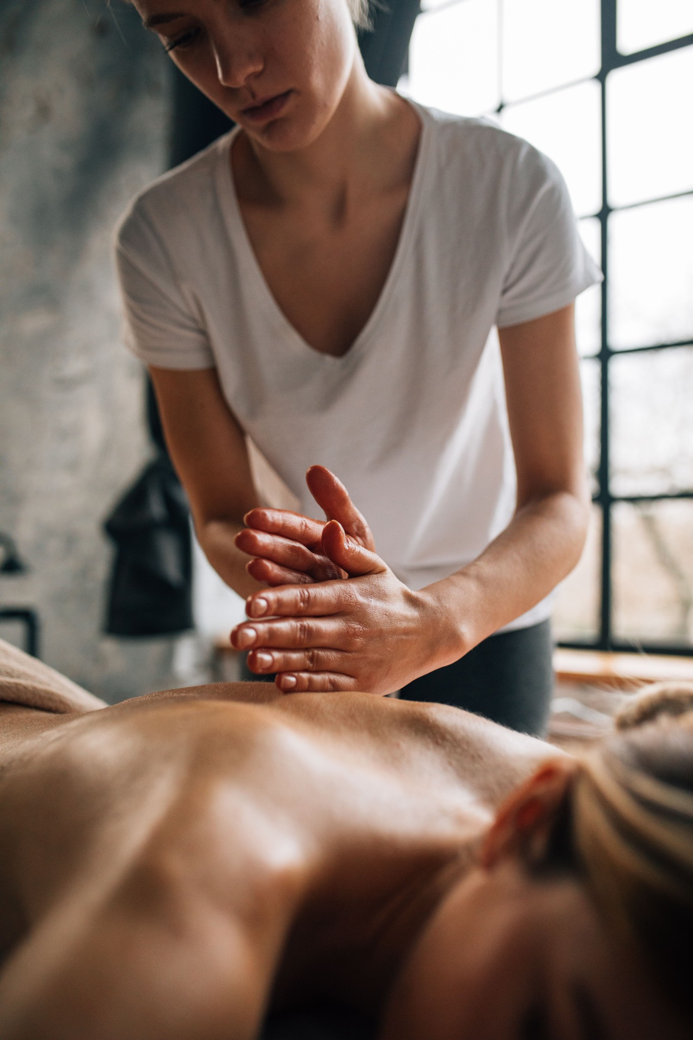 Massagem corporal do Spa Gold
